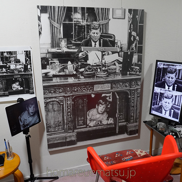 大統領執務室のケネディ大統領とケネディJr 鉛筆画　2022.10.22撮影